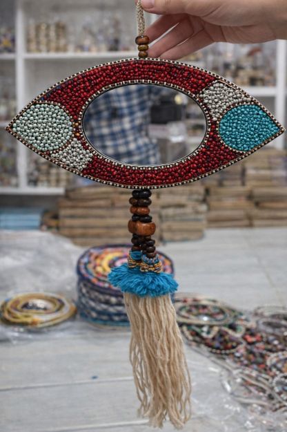 Picture of Small oval eye